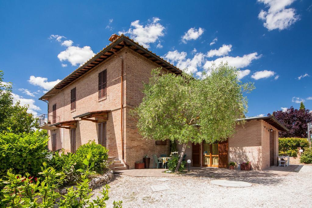 Agriturismo Podere Camollia Costalpino Exterior photo